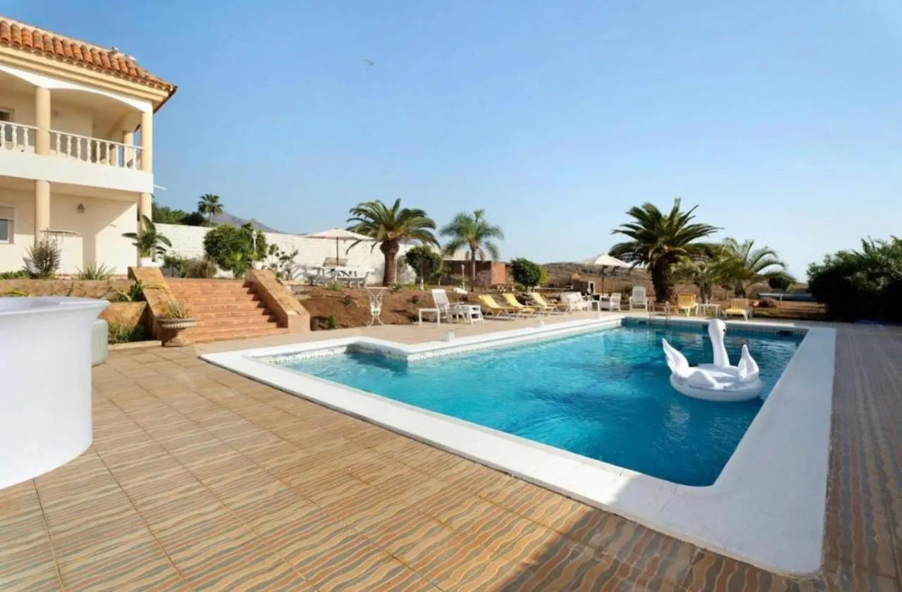 Villa Luxury El Mirador 阿德耶 0*,