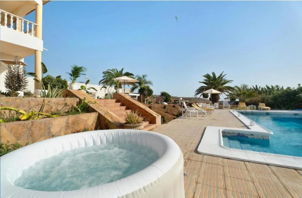 Villa Luxury El Mirador 阿德耶